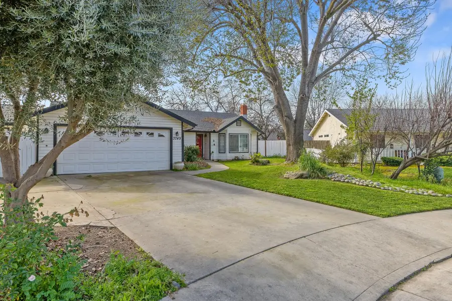 3749 S University, Visalia, CA 93277 - #2