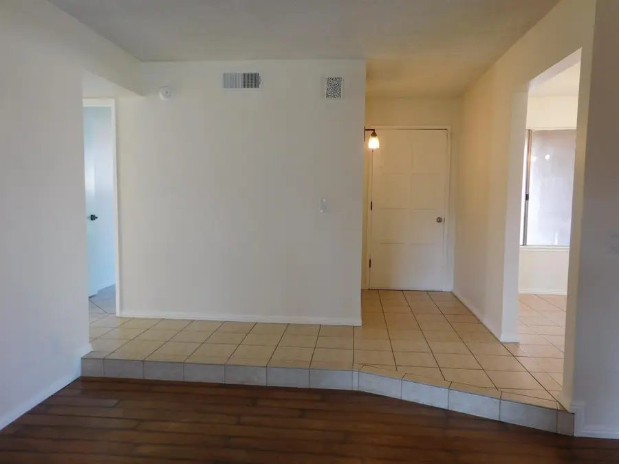 2297 Acacia Ave, Clovis, CA 93612 - Image #2