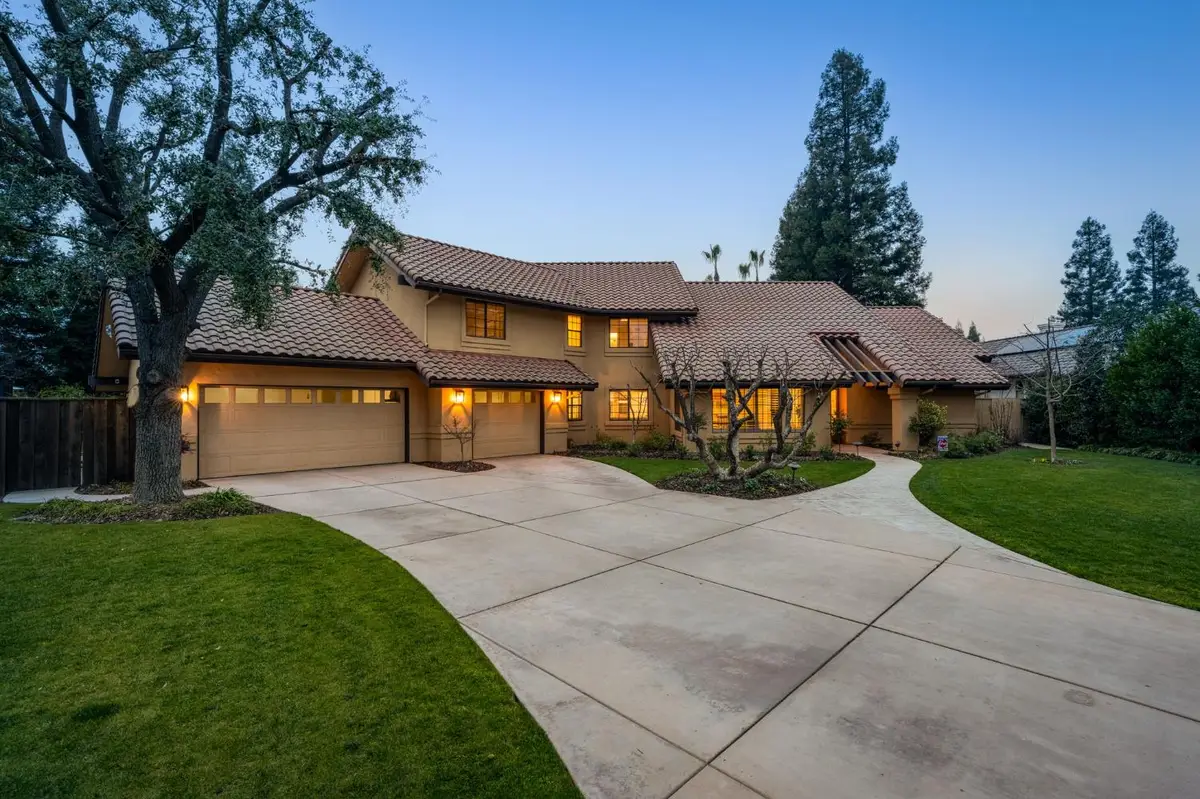 9981 N Madison Ridge Road, Fresno, CA 93720 - Image #1