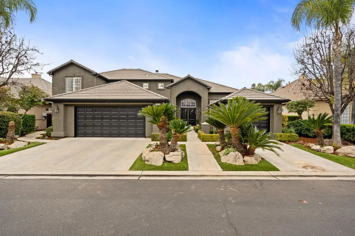 1674 E Shadow Glen Drive, Fresno, CA 93730 - Image #1