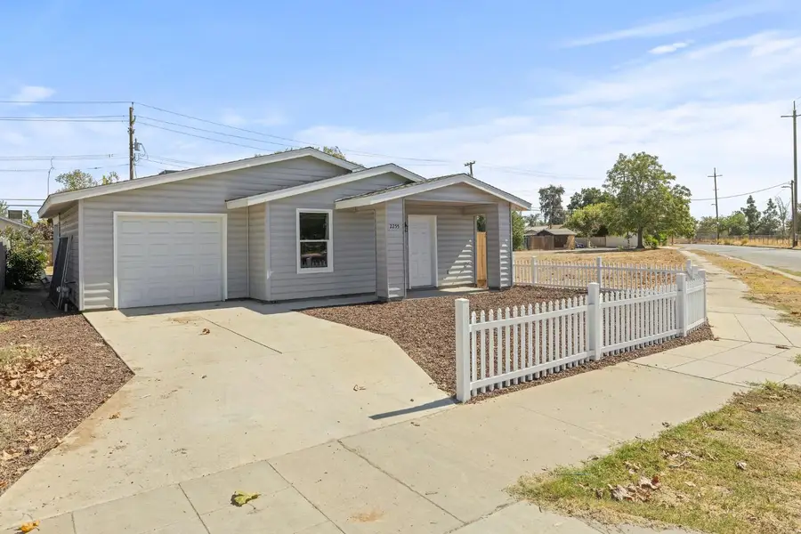 2255 S Rose Avenue, Fresno, CA 93706 - #3