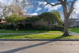 816 E Andrews Avenue, Fresno, CA 93704 - #2