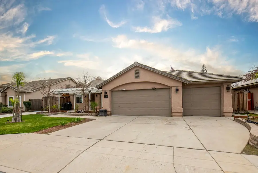 338 N Filbert Avenue, Clovis, CA 93611 - #3