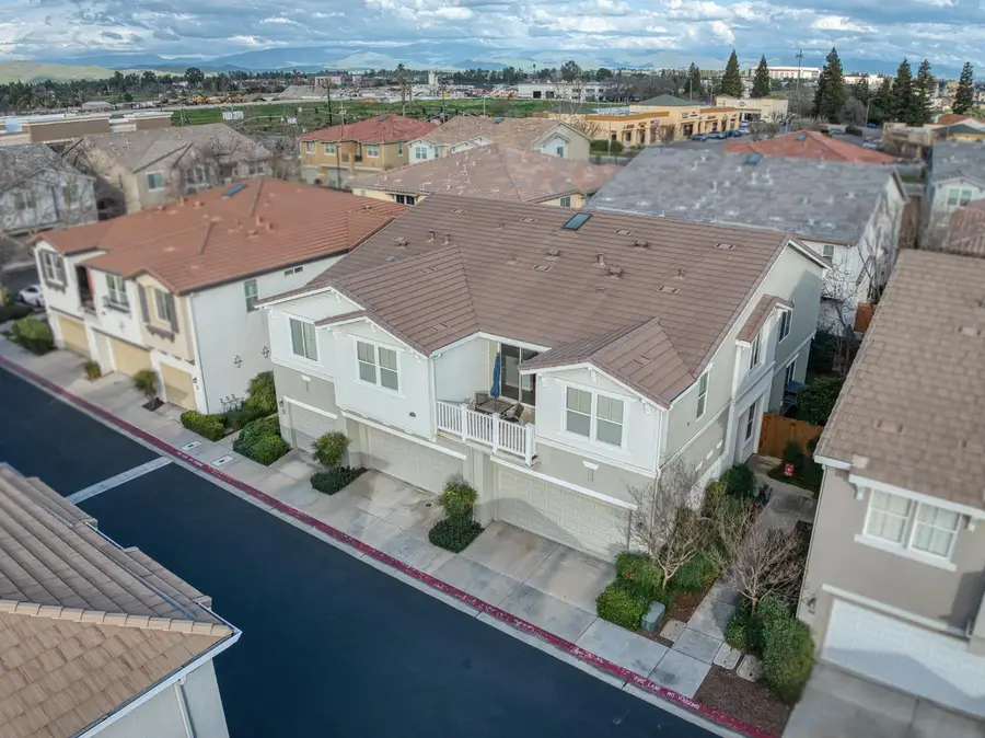 367 N Raphael Lane, Clovis, CA 93611 - #2