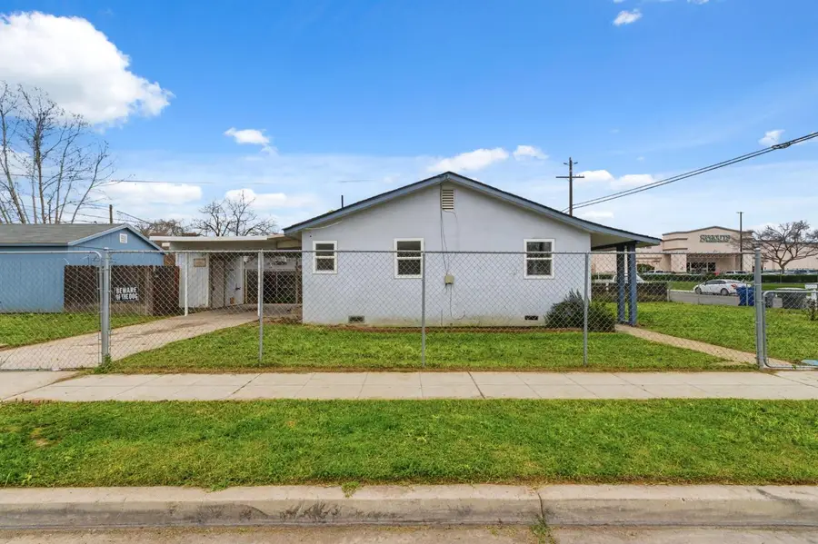 103 W Alluvial Avenue, Pinedale, CA 93650 - #3