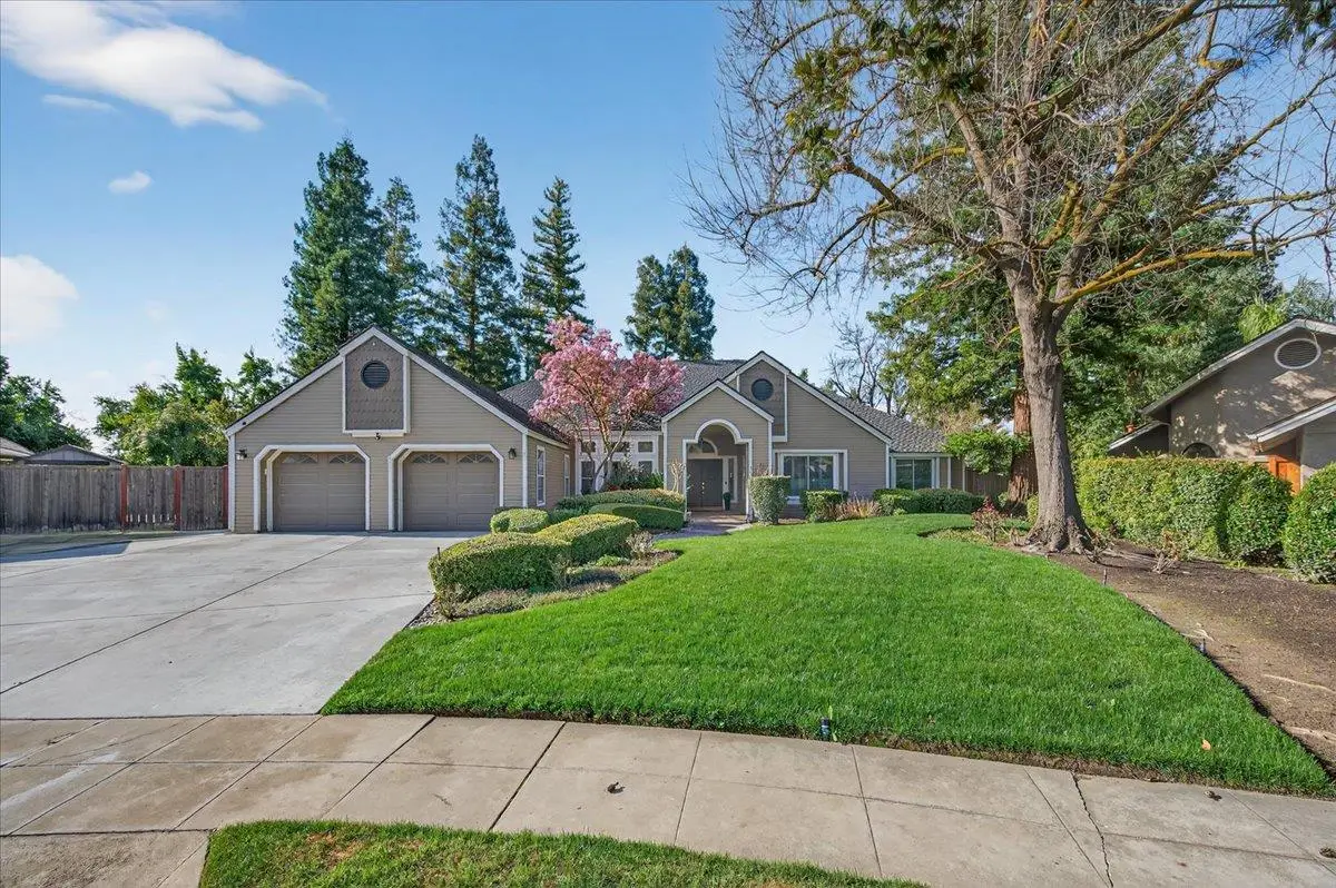 8269 N 6th Street, Fresno, CA 93720 - #1