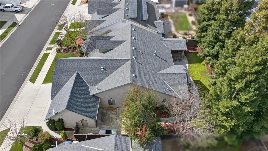 647 Moody Avenue, Clovis, CA 93619 - #3