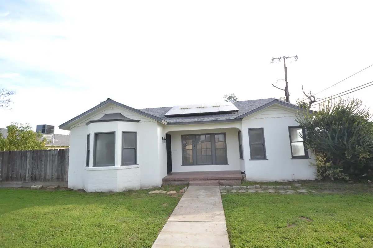 1206 N 8th Street, Fresno, CA 93703 - #1