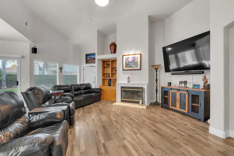 2949 E Palisade Dr, Fresno, CA 93720 - #3