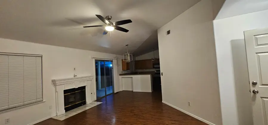 5296 E Harvest Lane, Fresno, CA 93725 - #2