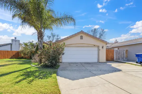 921 Don Medico Drive, Hanford, CA 93230