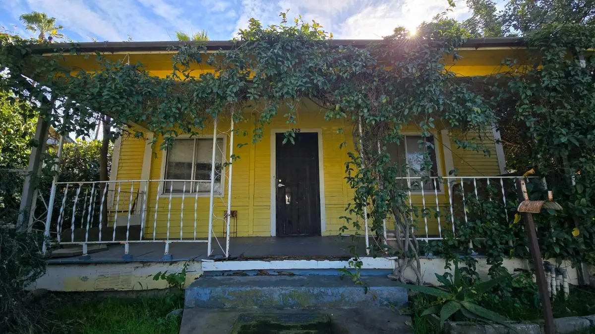 520 E Yale, Dinuba, CA 93618 - #1