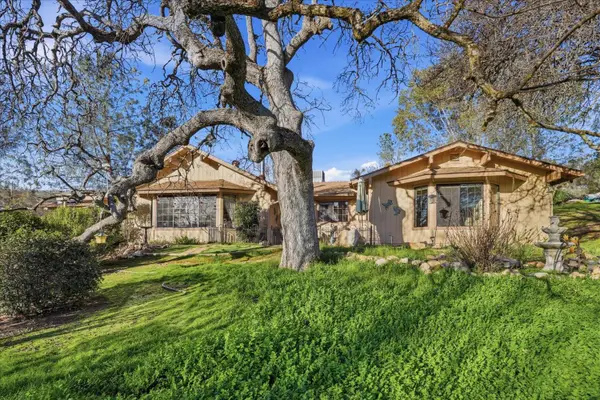 41900 Wild Horse Court, Coarsegold, CA 93614