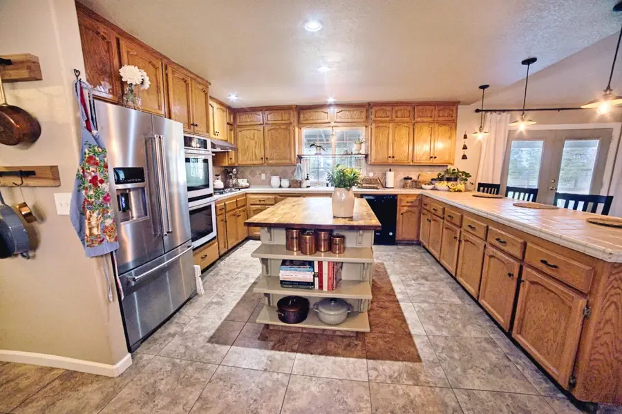 22052 Melrose Court, Madera, CA 93638 - #3