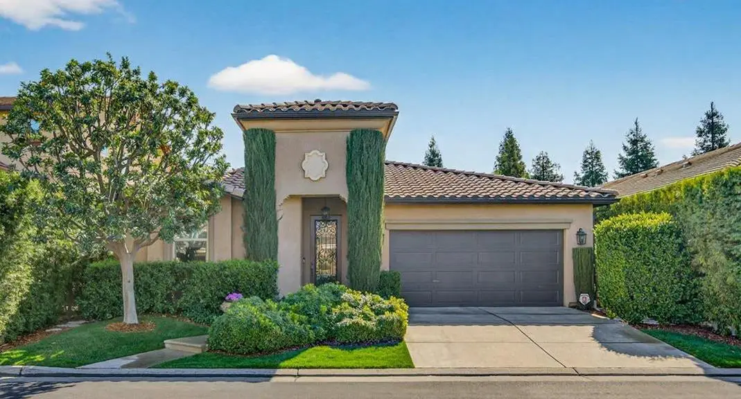11370 N Via Napoli Drive, Fresno, CA 93730 - #1