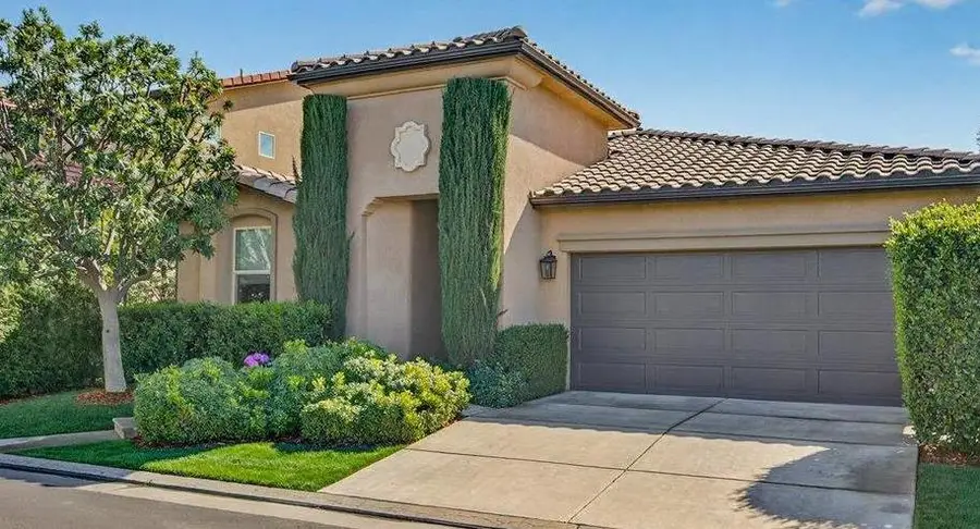 11370 N Via Napoli Drive, Fresno, CA 93730 - #3