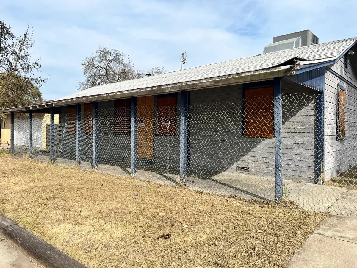 5172 N. Maroa Avenue, Fresno, CA 93704 - #1