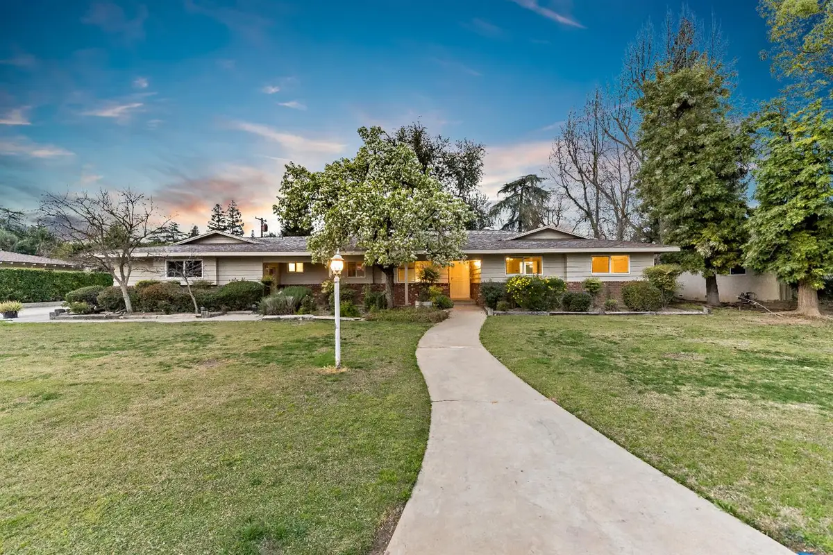 1630 W Robinwood Lane, Fresno, CA 93711 - #1
