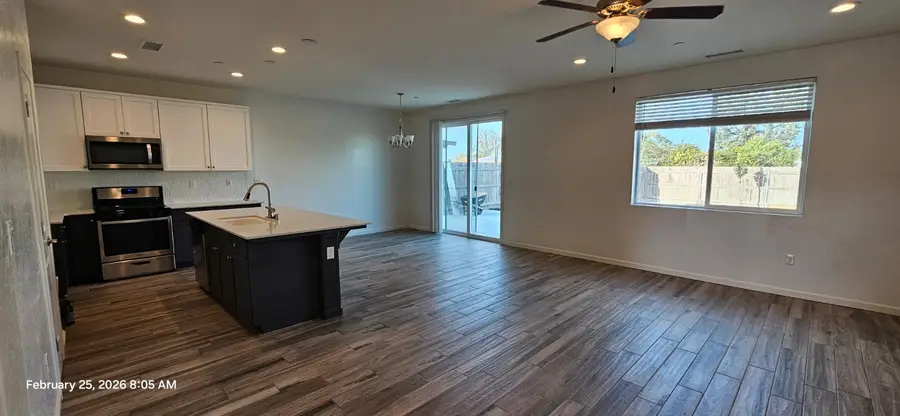 1303 22nd Ave, Kingsburg, CA 93631 - #3