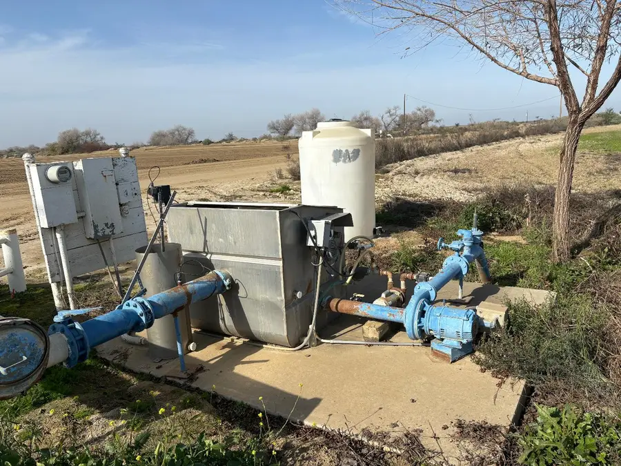 17600 Jerrold, Mendota, CA 93640 - #2