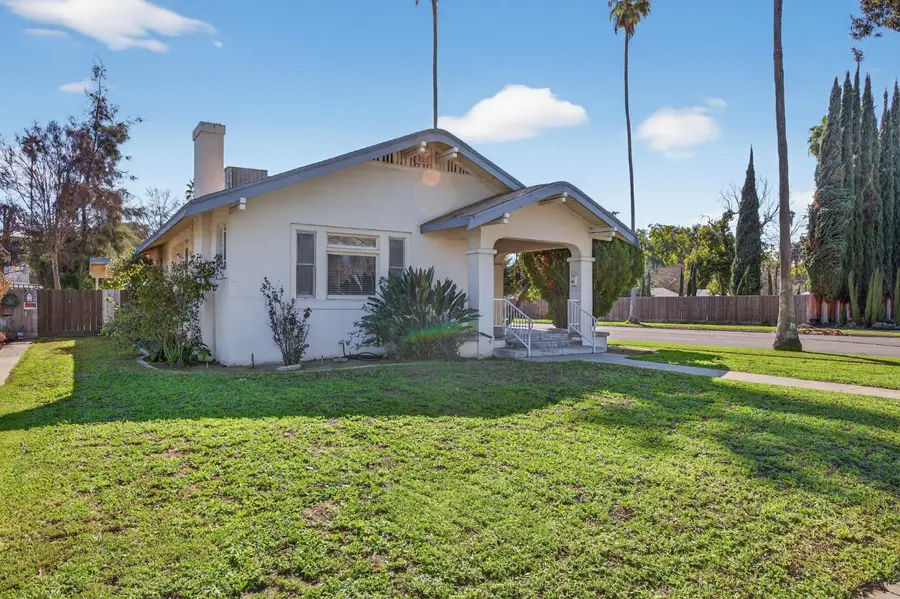 3804 E Kerckhoff Avenue, Fresno, CA 93702 - #3