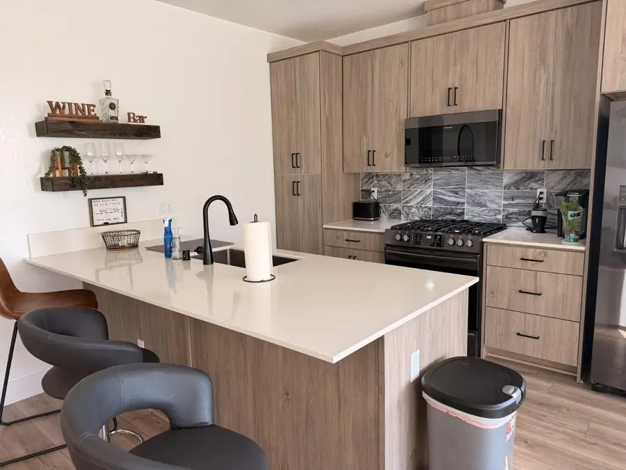 2829 E Tamarind Drive, Fresno, CA 93730 - #3