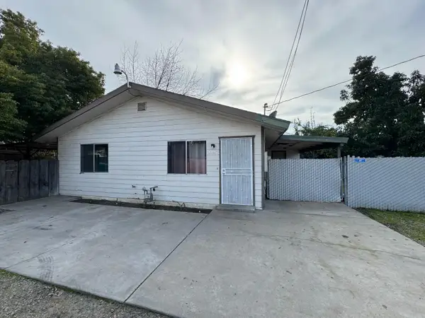 2227 13th St, Reedley, CA 93618