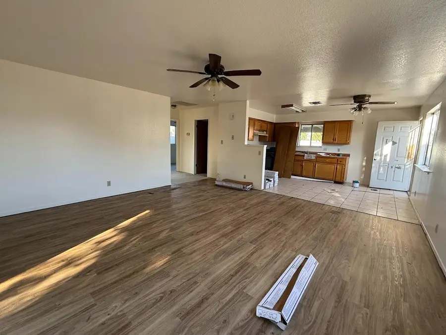 2227 13th St, Reedley, CA 93618 - #3