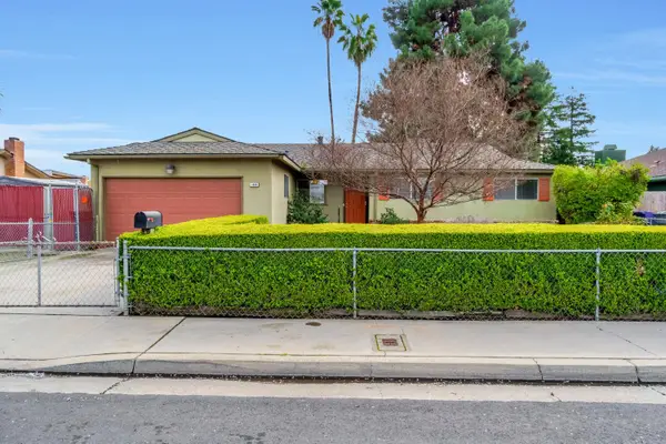 1606 Barstow Avenue, Clovis, CA 93611