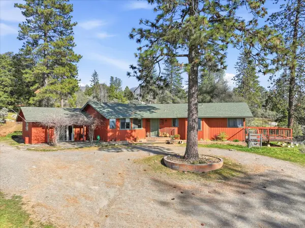 3868 Pinecrest Drive, Mariposa, CA 95338