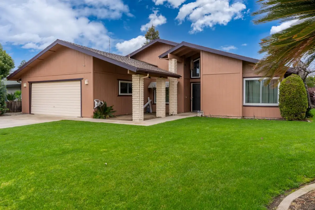 1340 Lewis Street, Selma, CA 93662 - #1