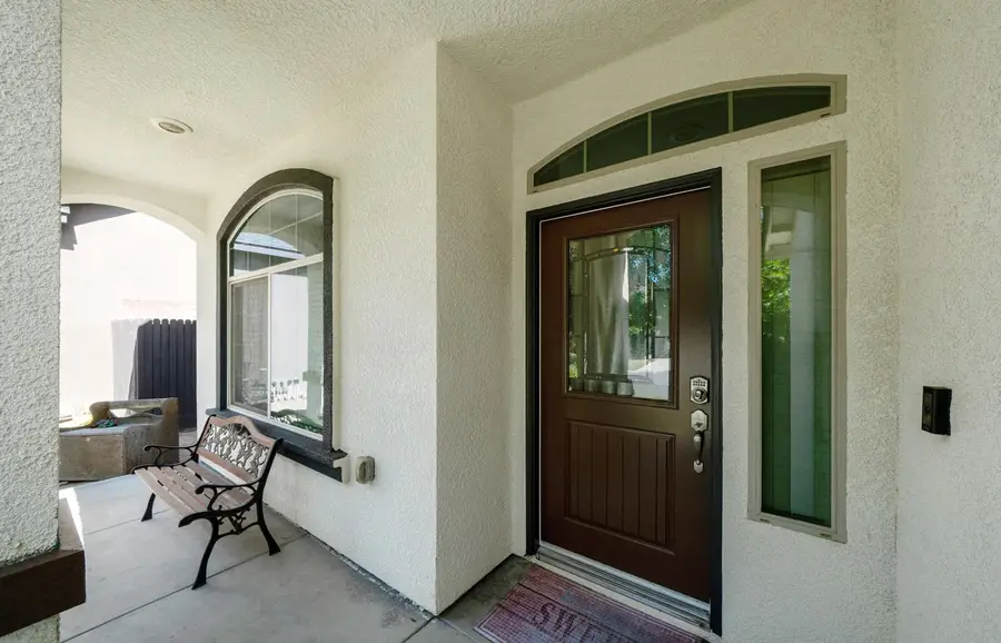 6712 W Lucas Drive, Fresno, CA 93722 - #3