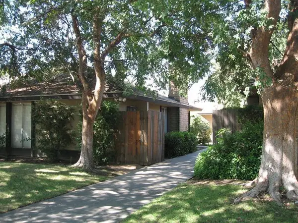 5707 N Valentine Avenue #101, Fresno, CA 93711