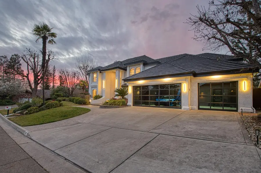 9381 N Woodmont Drive, Fresno, CA 93720 - #2