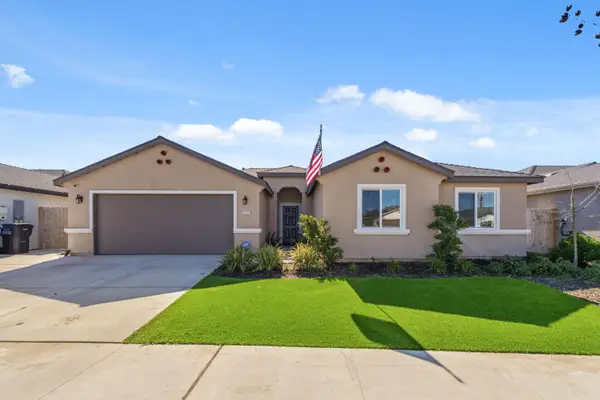 2131 W Ambassador Way, Hanford, CA 93230