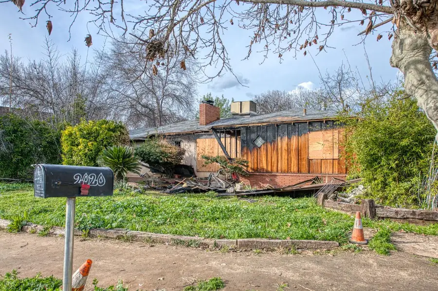 2020 W Olive Avenue, Fresno, CA 93728 - #2