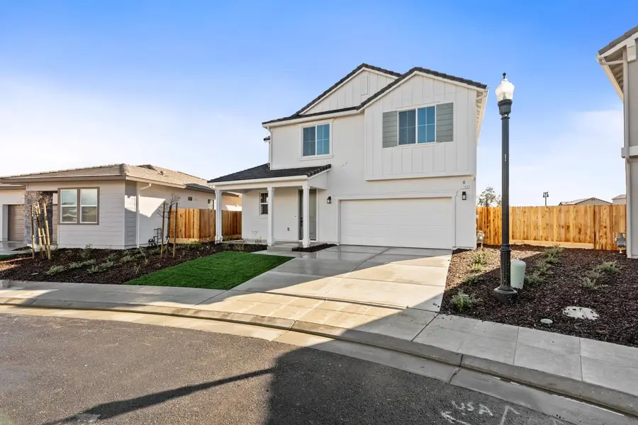 1140 Ponderosa Way W, Madera, CA 93636 - #2