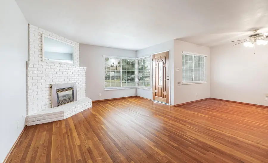 4365 N 5th Street, Fresno, CA 93726 - #3