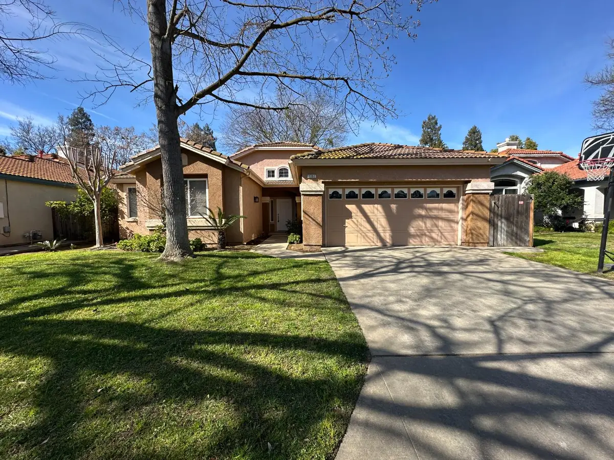 7351 N Bain Avenue, Fresno, CA 93722 - #1