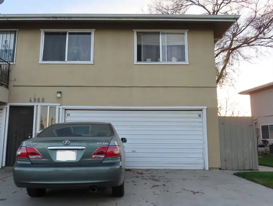 4960 N Holt Avenue #103, Fresno, CA 93705 - #3