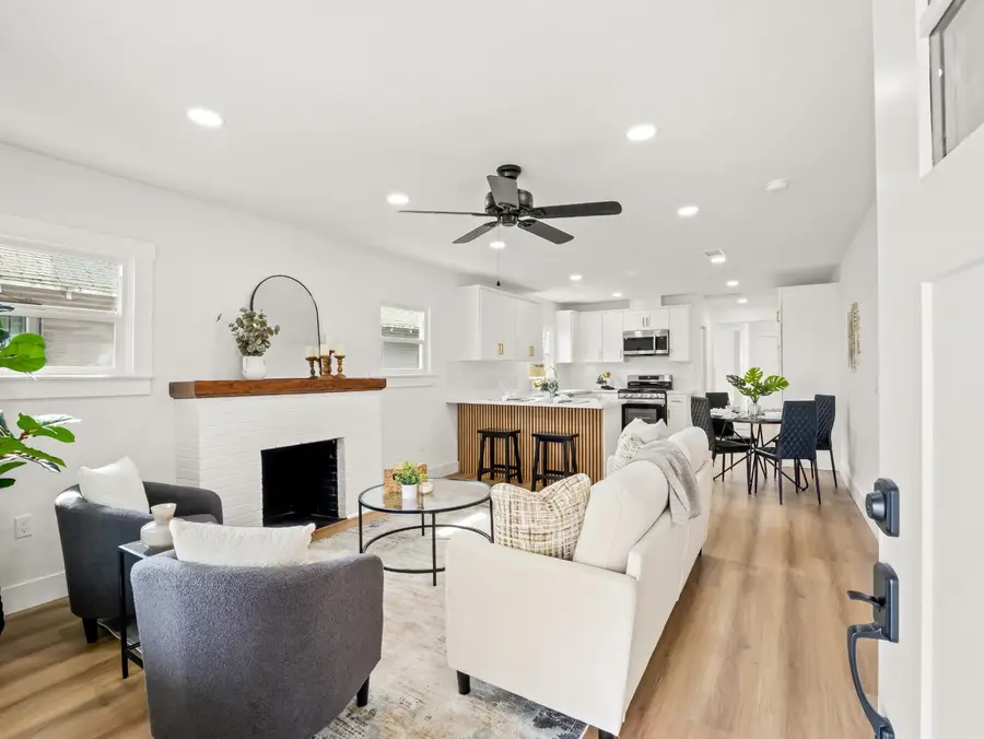 927 N Street, Sanger, CA 93657 - #2