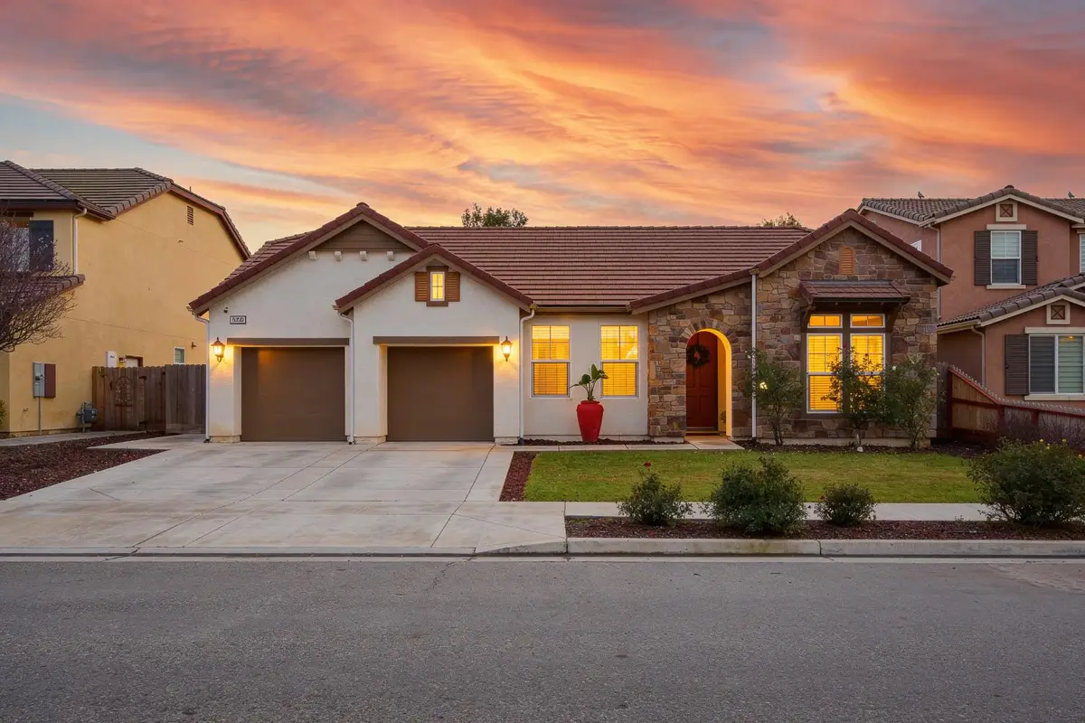 2539 W Allen Avenue, Visalia, CA 93291 - #1