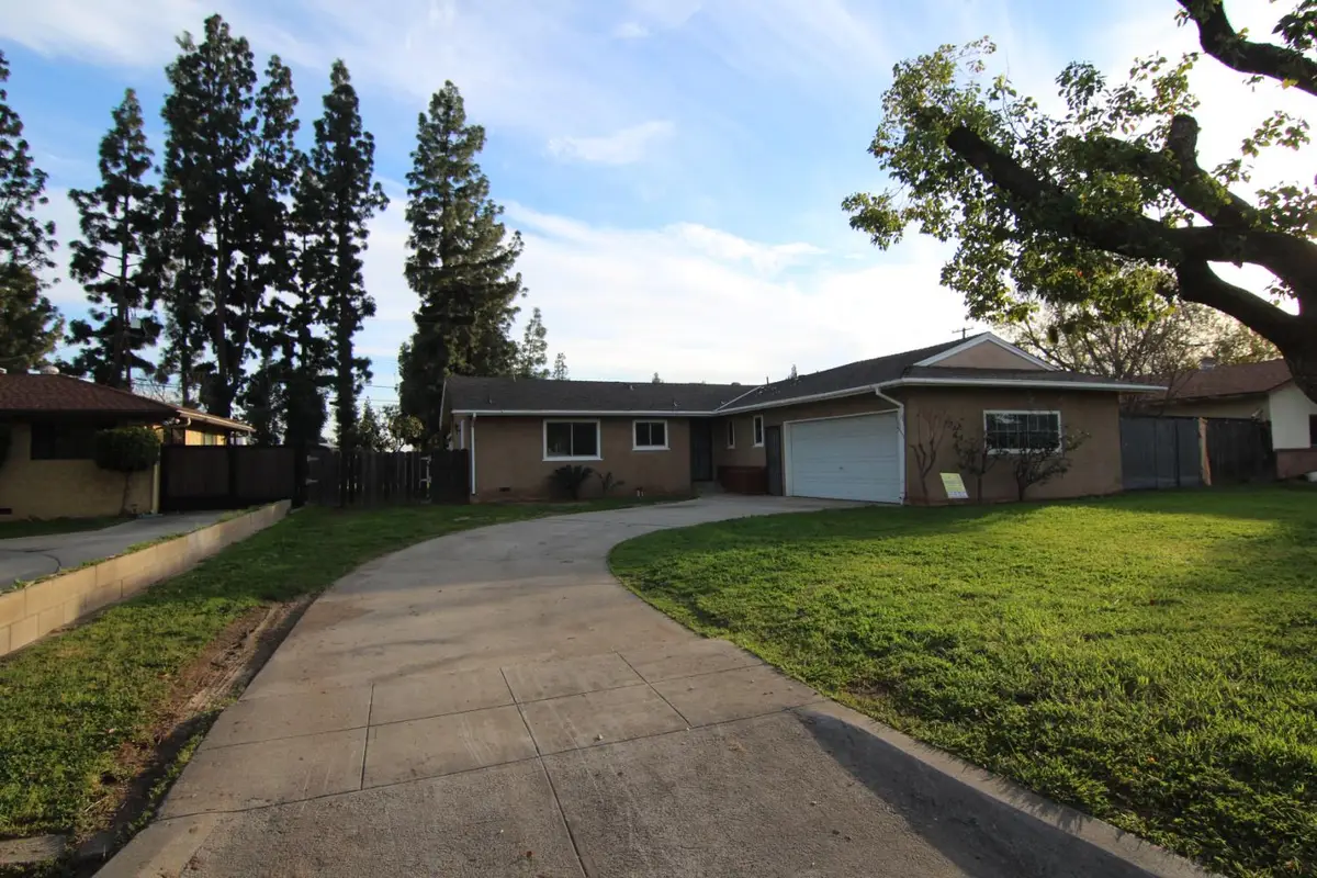 567 E Keats Avenue, Fresno, CA 93710 - #1