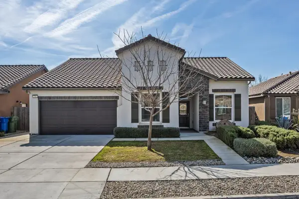701 Strada, Lemoore, CA 93245