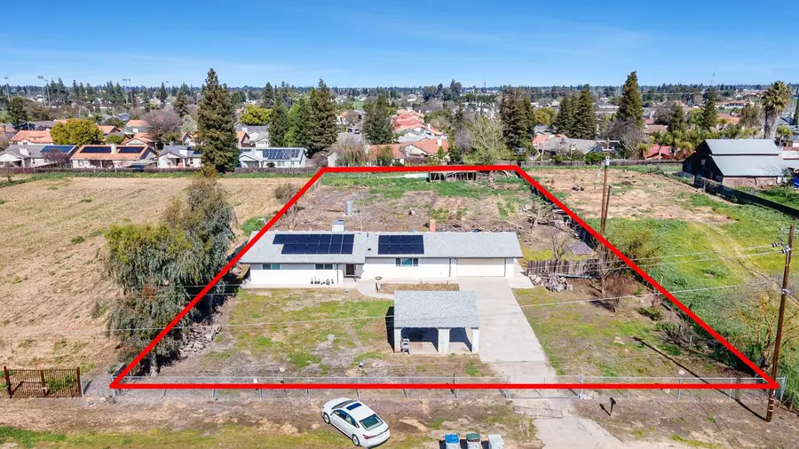 3512 W Normal Avenue, Fresno, CA 93722 - #2