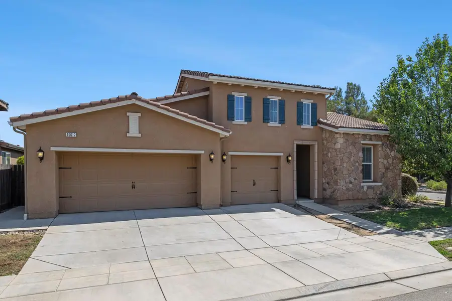 10612 N Dearing Avenue, Fresno, CA 93730 - #3