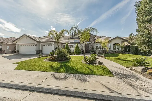 2888 Ashcroft Avenue, Clovis, CA 93611