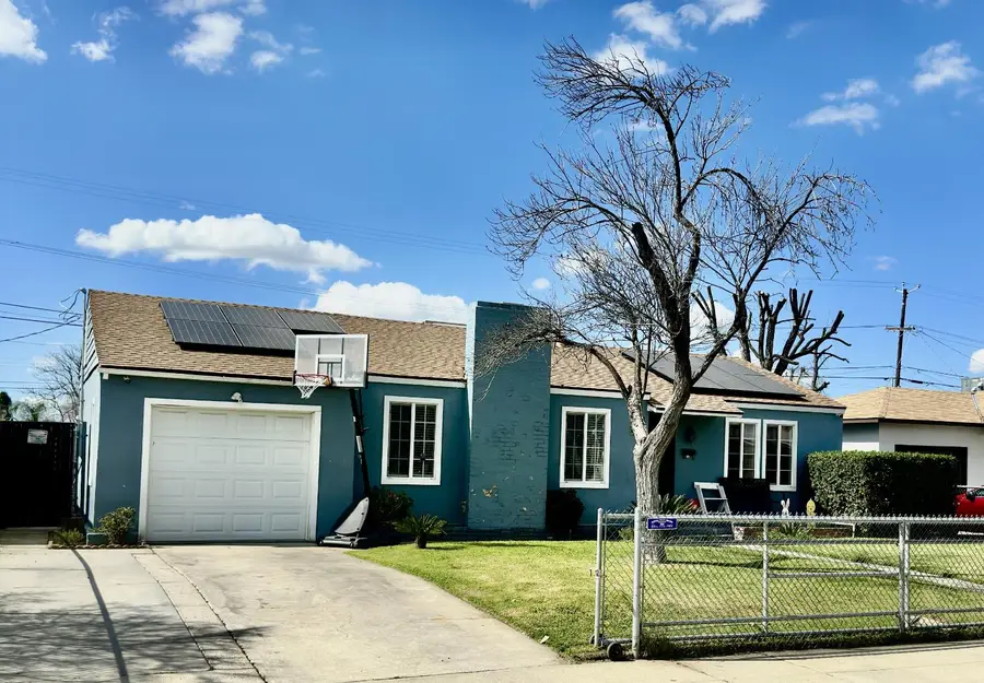 2445 N Millbrook Avenue, Fresno, CA 93703 - #2