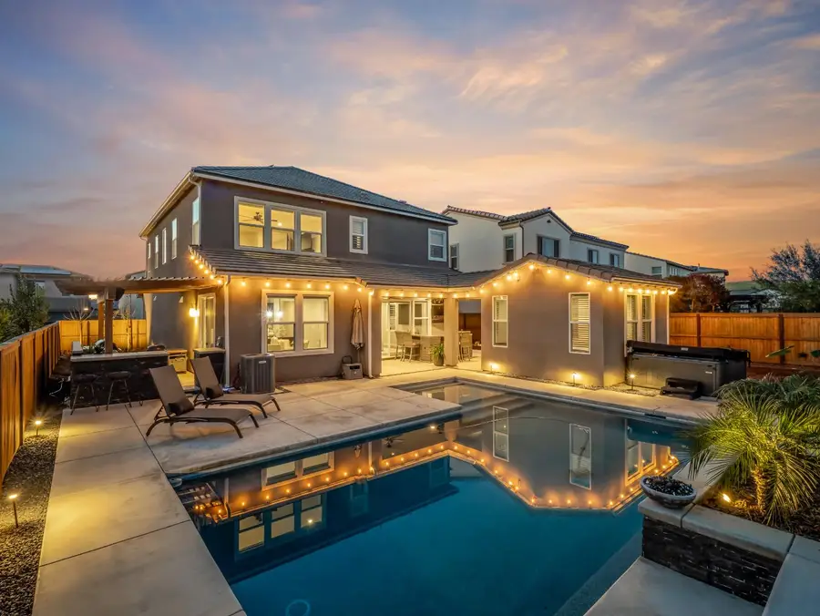 4483 Crown Bluffs Drive, Madera, CA 93636 - #2