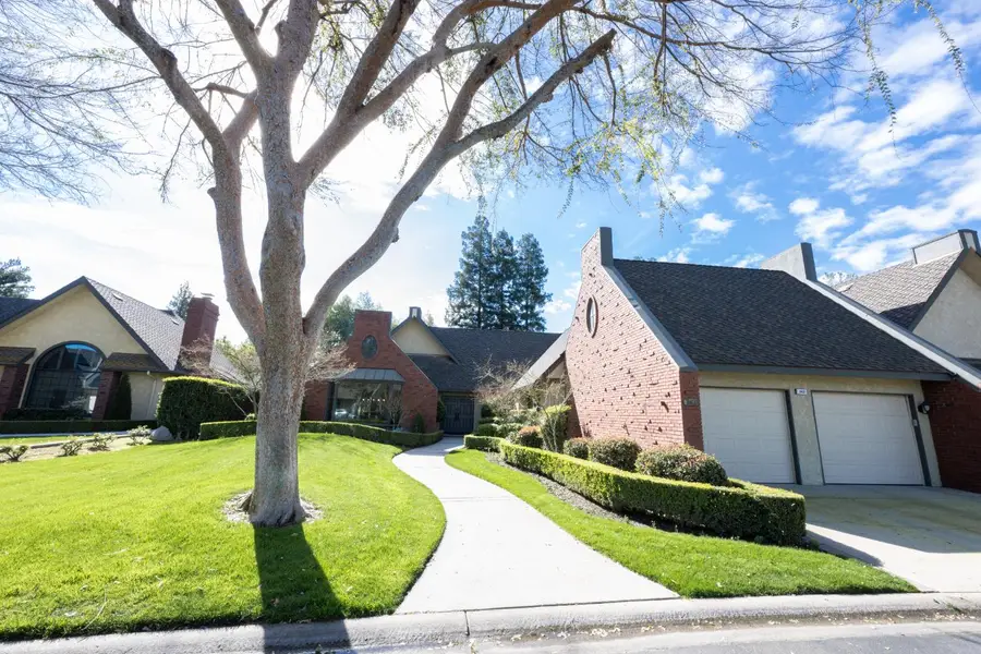 2555 W Bluff Avenue #143, Fresno, CA 93711 - #2